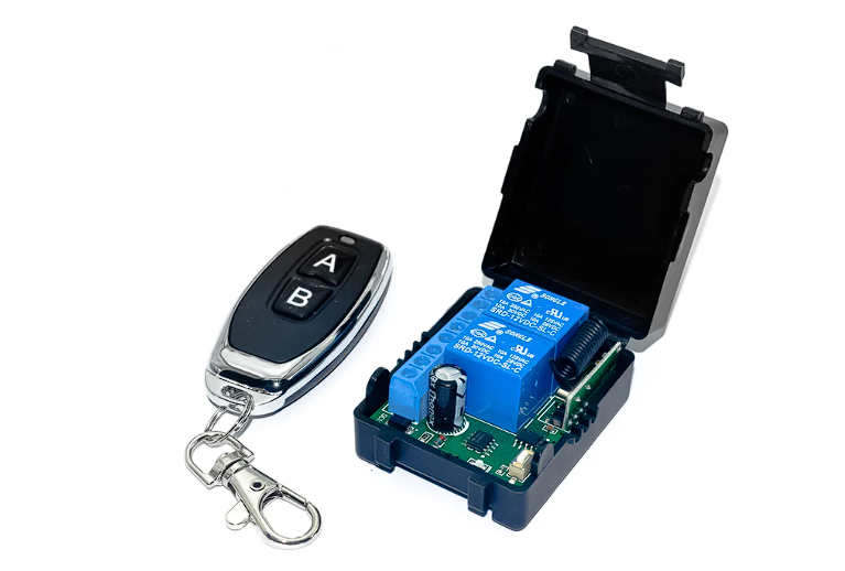 2 Ch 5v RF Transmitter and Receiver Remote Control Relay Switch Car Key Type