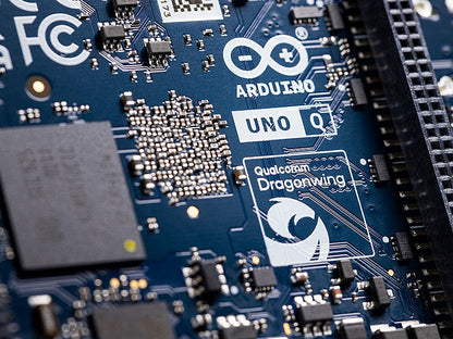 Official Arduino UNO Q Single Board Computer Model 4GB (ABX00173)