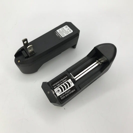 TG-088 Universal Li-ion Battery Charger 3.7V 1000mA