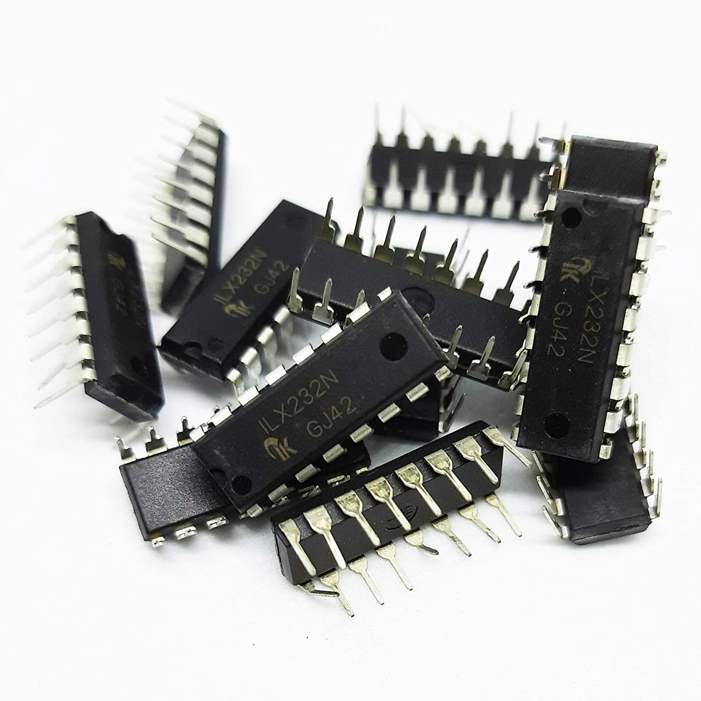 MAX232 N / ILX232 Interface transceiver of RS-232 standard with one supply voltage IC