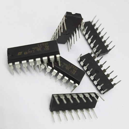 L293D Motor Driver IC